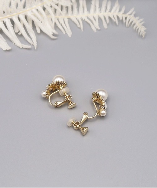 Cupid Heart(キューピッドハート)の「【Cupid Heart】結婚式アクセ!ストーンビジューパールイヤリング(イヤリング・レディース・ゴールド・MEDIUM)」の13枚目の写真