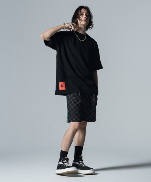 glamb(グラム)の「Roll Sleeve T-shirts / ロールスリーブTシャツ(Tシャツ/カットソー・メンズ・ブルー/ブラック/ホワイト・S/L/M)」の4枚目の写真