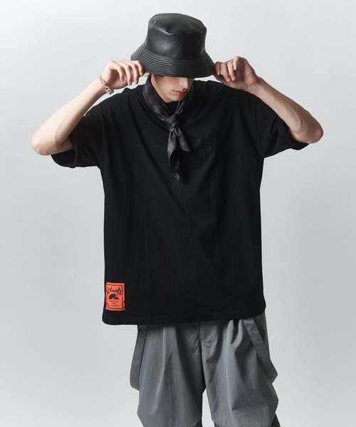 glamb(グラム)の「Roll Sleeve T-shirts / ロールスリーブTシャツ(Tシャツ/カットソー・メンズ・ブルー/ブラック/ホワイト・S/L/M)」の15枚目の写真