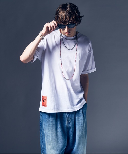 glamb(グラム)の「Roll Sleeve T-shirts / ロールスリーブTシャツ(Tシャツ/カットソー・メンズ・ブルー/ブラック/ホワイト・S/L/M)」の13枚目の写真