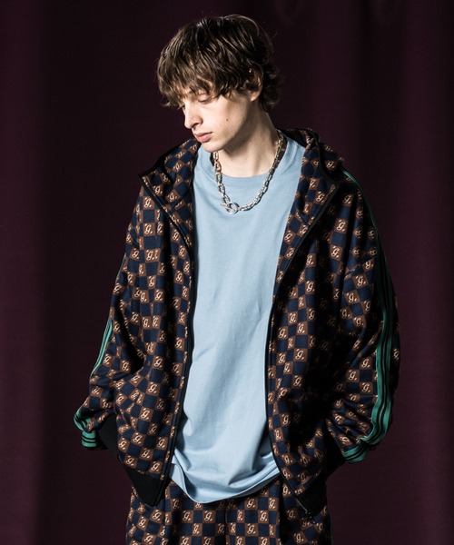glamb(グラム)の「Roll Sleeve T-shirts / ロールスリーブTシャツ(Tシャツ/カットソー・メンズ・ブルー/ブラック/ホワイト・S/L/M)」の16枚目の写真