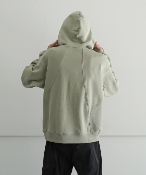 SAN SAN GEAR（サンサンギア）の「SAN SAN GEAR LOGO HOODIE