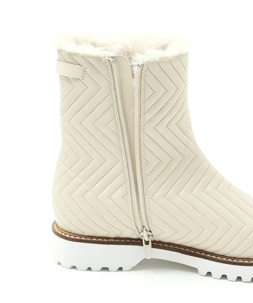 Au BANNISTER（オゥバニスター）の「【晴雨兼用】タンクソールボアブーツ（ブーツ・レディース・アイボリー/ブラック・L/M/S）」の12枚目の写真