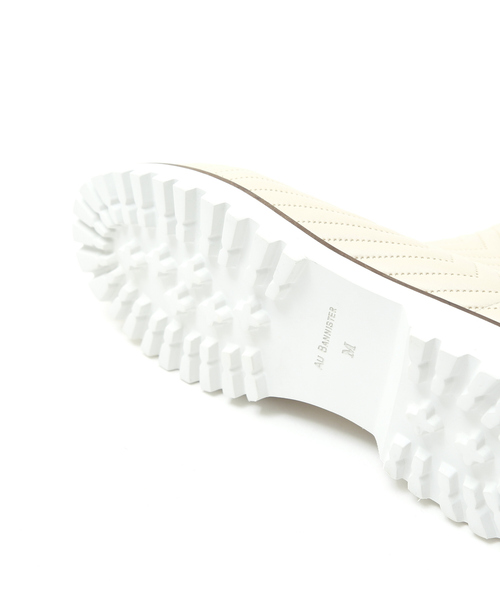 Au BANNISTER（オゥバニスター）の「【晴雨兼用】タンクソールボアブーツ（ブーツ・レディース・アイボリー/ブラック・L/M/S）」の16枚目の写真