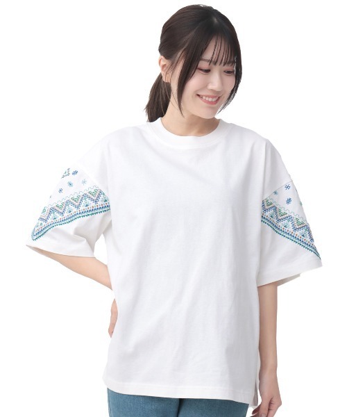 チチカカ(チチカカ)の「バンダナスリーブ刺繍Tシャツ(Tシャツ/カットソー・レディース・ホワイト/ブラック・FREE)」の16枚目の写真