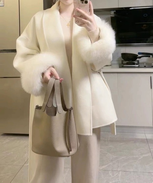 SMILE ORCHID（スマイルオーキッド）の「フォックスファー付きスタンドカラーウール混コート（ステンカラーコート・レディース・グレー/アイボリー・M）」の10枚目の写真