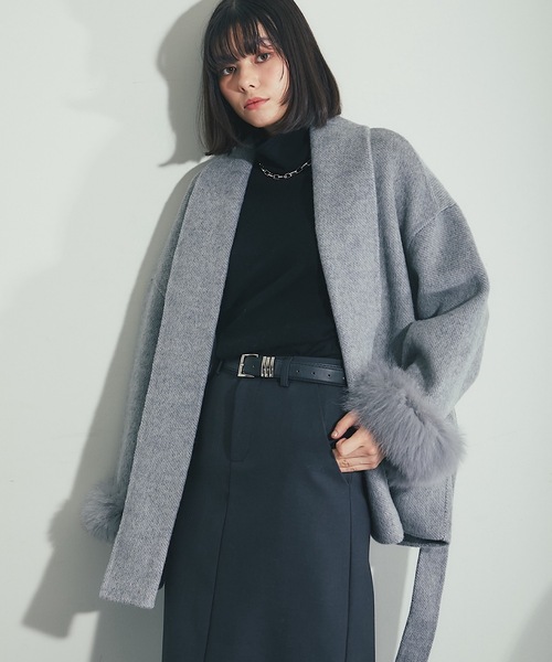 SMILE ORCHID（スマイルオーキッド）の「フォックスファー付きスタンドカラーウール混コート（ステンカラーコート・レディース・グレー/アイボリー・M）」の12枚目の写真