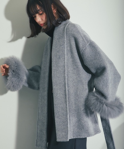 SMILE ORCHID（スマイルオーキッド）の「フォックスファー付きスタンドカラーウール混コート（ステンカラーコート・レディース・グレー/アイボリー・M）」の17枚目の写真