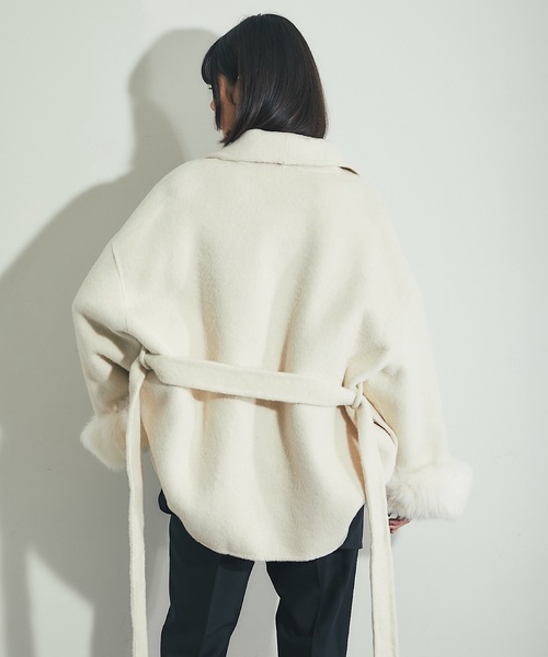 SMILE ORCHID（スマイルオーキッド）の「フォックスファー付きスタンドカラーウール混コート（ステンカラーコート・レディース・グレー/アイボリー・M）」の22枚目の写真