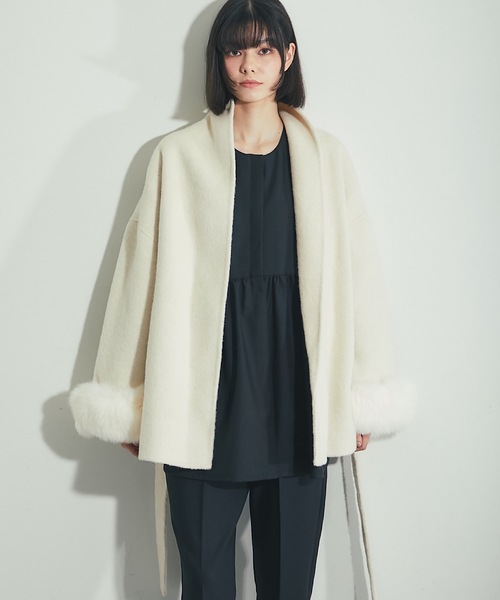 SMILE ORCHID（スマイルオーキッド）の「フォックスファー付きスタンドカラーウール混コート（ステンカラーコート・レディース・グレー/アイボリー・M）」の18枚目の写真