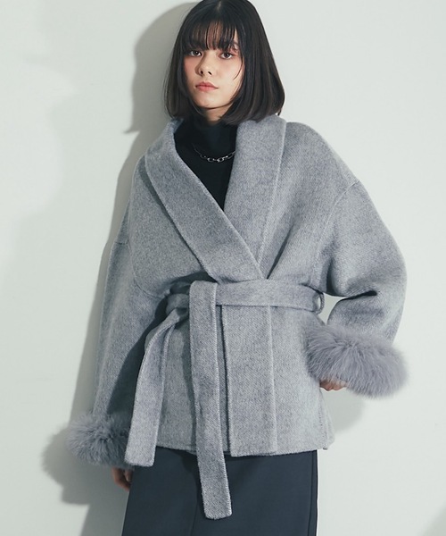 SMILE ORCHID（スマイルオーキッド）の「フォックスファー付きスタンドカラーウール混コート（ステンカラーコート・レディース・グレー/アイボリー・M）」の11枚目の写真