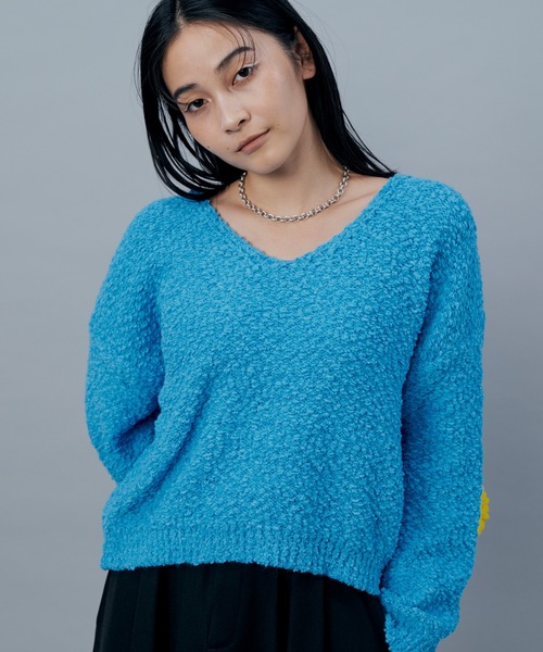 LIENCOEUR(リアンクール)の「ランダム糸Vネックニットプルオーバー(ニット/セーター・レディース・ブラック/ライトピンク/アイボリー/グレー/ブルー・FREE)」の15枚目の写真