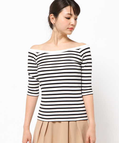 MOUSSY(マウジー)の「OFF SHOULDER TOPS J(Tシャツ/カットソー・レディース・ホワイト/ホワイト系その他/ダークネイビー・2/1)」の4枚目の写真