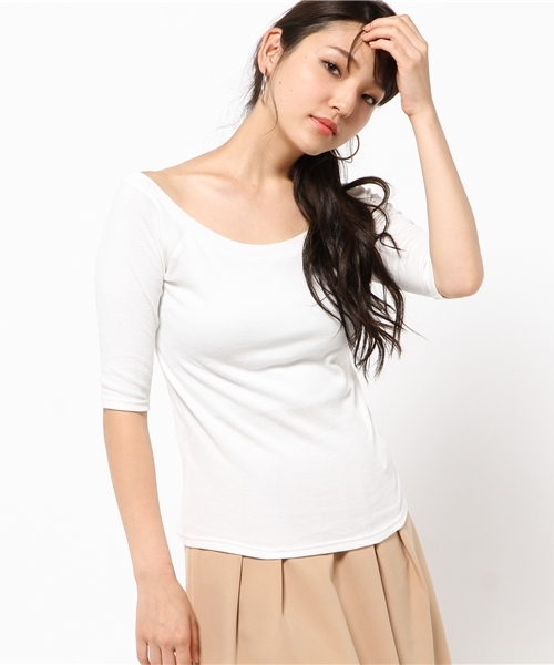 MOUSSY(マウジー)の「OFF SHOULDER TOPS J(Tシャツ/カットソー・レディース・ホワイト/ホワイト系その他/ダークネイビー・2/1)」の17枚目の写真