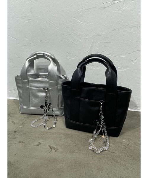 EMODA（エモダ）の「ストラップミニトートバッグ（ハンドバッグ・レディース・ブラック/シルバー・FREE）」の3枚目の写真