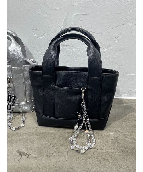 EMODA（エモダ）の「ストラップミニトートバッグ（ハンドバッグ・レディース・ブラック/シルバー・FREE）」の5枚目の写真