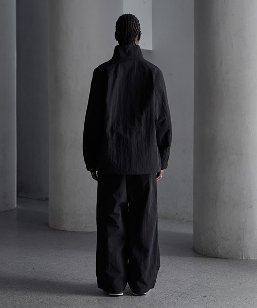 CALLNE（カルネ）の「【CALLNE】Nylon Tech Easy Straight Pants / ナイロンテックイージーストレートパンツ（撥水&防風）（その他パンツ・メンズ・ブラック/チャコールグレー・L/M）」の16枚目の写真