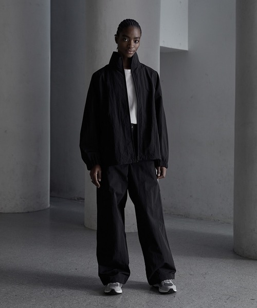 CALLNE（カルネ）の「【CALLNE】Nylon Tech Easy Straight Pants / ナイロンテックイージーストレートパンツ（撥水&防風）（その他パンツ・メンズ・ブラック/チャコールグレー・L/M）」の20枚目の写真