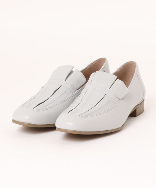 【新品】レディースシューズ　２３．５センチ サヴァサヴァ cavacava サヴァサヴァ パンプス 3720395 本革 レザー