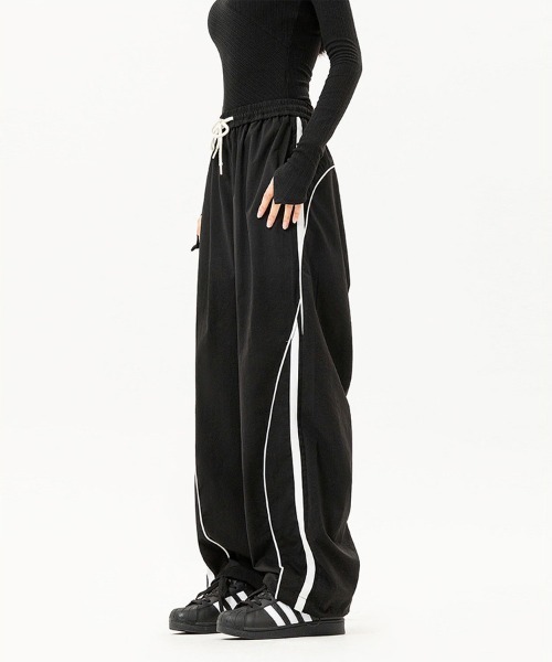 Ressaca(レサーカ)の「ルーズストレートシルエット サイドラインバギートラックパンツ(その他パンツ・メンズ・ブラック/グレー/パープル・M/S/XL/L)」の12枚目の写真