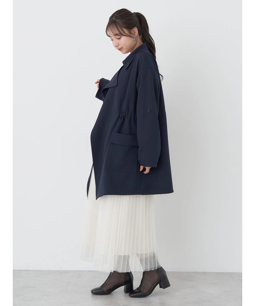 earth music&ecology(アースミュージックアンドエコロジー)の「ニュアンスビッグカラーコート(トレンチコート・レディース・ベージュ/ネイビー・FREE)」の14枚目の写真