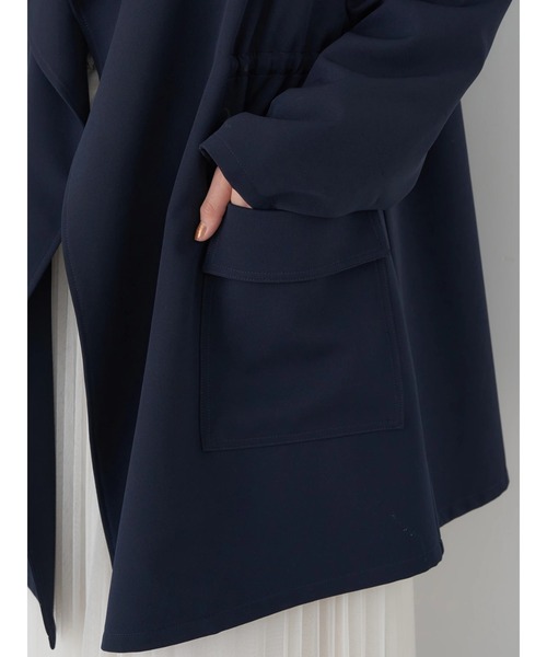 earth music&ecology(アースミュージックアンドエコロジー)の「ニュアンスビッグカラーコート(トレンチコート・レディース・ベージュ/ネイビー・FREE)」の18枚目の写真