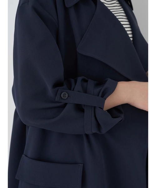 earth music&ecology(アースミュージックアンドエコロジー)の「ニュアンスビッグカラーコート(トレンチコート・レディース・ベージュ/ネイビー・FREE)」の19枚目の写真