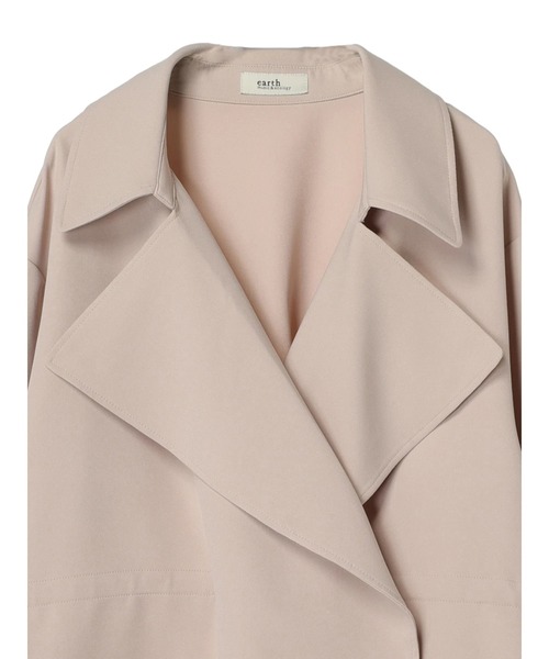 earth music&ecology(アースミュージックアンドエコロジー)の「ニュアンスビッグカラーコート(トレンチコート・レディース・ベージュ/ネイビー・FREE)」の22枚目の写真