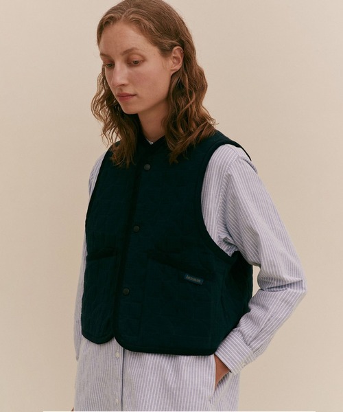 LAVENHAM(ラベンハム)の「Gauze Leaf Cropped Thornham Womens / ガーゼ リーフ クロップド ソーンハム ウィメンズ(ベスト・レディース・ブラック/ネイビー/ホワイト/モスグリーン・10/8/6/12)」の4枚目の写真
