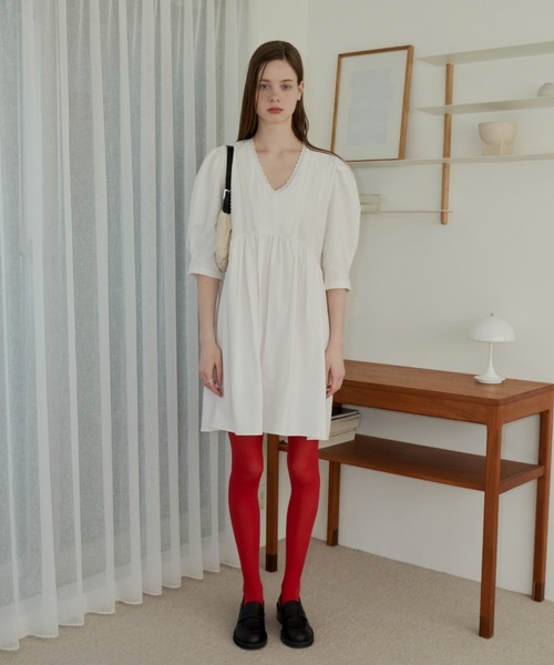 GIUNON（ジウノン）の「puff sleeve dress / パフスリーブドレス（ワンピース・レディース・ホワイト/ブラック・FREE）」の6枚目の写真