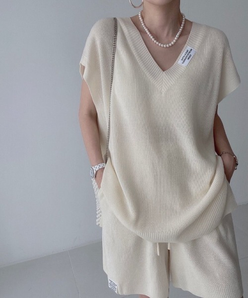 N.s(エヌドットエス)の「フレンチスリーブニットトップス+ショートパンツセットアップ(セットアップ・レディース・アイボリー/ブラック/ピンク/モカ・FREE)」の18枚目の写真
