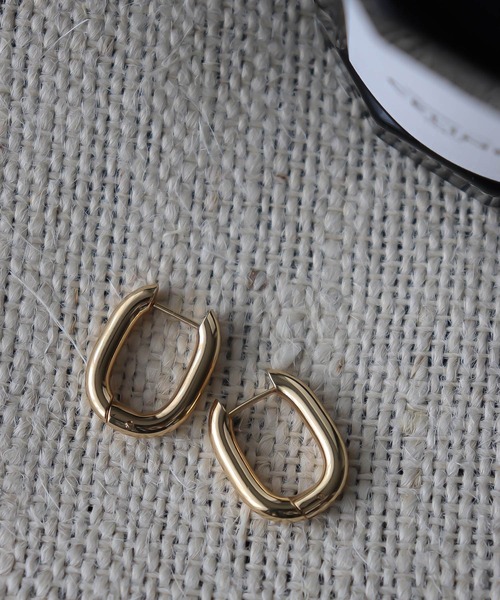 MIXTO（ミスト）の「サージカルステンレスピアス（ピアス（両耳用）・レディース・ゴールド/シルバー・ONE SIZE）」の2枚目の写真