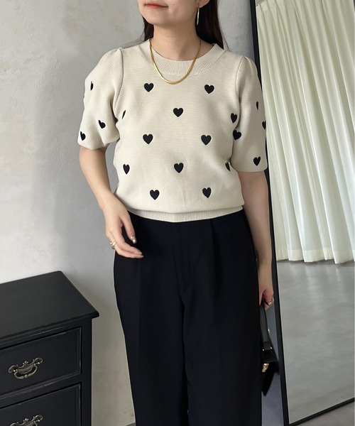 prose verse（プロズヴェール）の「半袖ハート刺繍ニット（ニット/セーター・レディース・ブラック/ベージュ・ﾌﾘ-）」の3枚目の写真