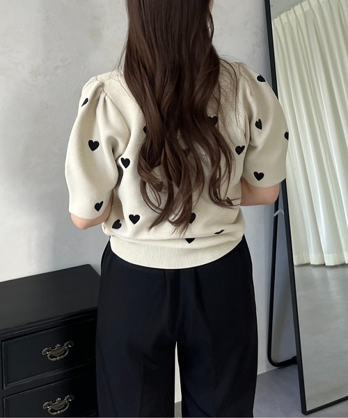 prose verse（プロズヴェール）の「半袖ハート刺繍ニット（ニット/セーター・レディース・ブラック/ベージュ・ﾌﾘ-）」の11枚目の写真