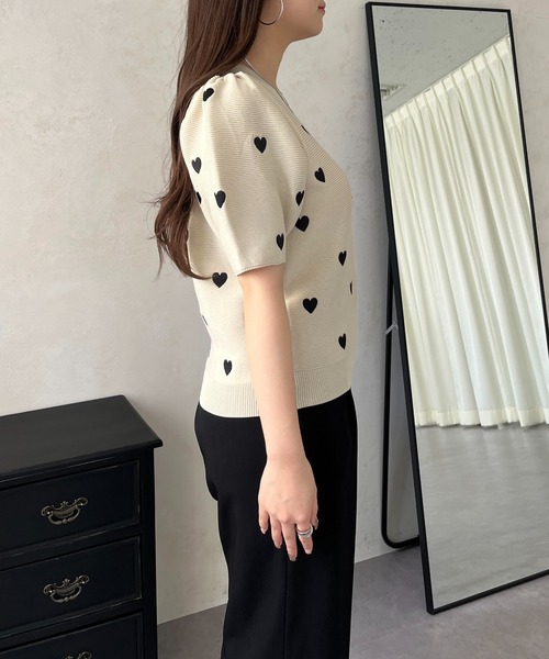 prose verse（プロズヴェール）の「半袖ハート刺繍ニット（ニット/セーター・レディース・ブラック/ベージュ・ﾌﾘ-）」の21枚目の写真