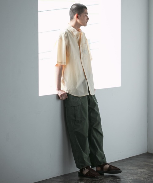 URBAN RESEARCH(アーバンリサーチ)の「高密度コットンショートスリーブシャツ(シャツ/ブラウス・メンズ・ライトブルー/グレー/ホワイト/イエロー・MEDIUM/LARGE)」の6枚目の写真