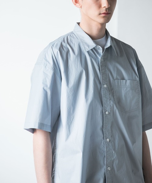 URBAN RESEARCH(アーバンリサーチ)の「高密度コットンショートスリーブシャツ(シャツ/ブラウス・メンズ・ライトブルー/グレー/ホワイト/イエロー・MEDIUM/LARGE)」の21枚目の写真