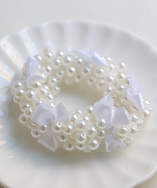 Esime（エシミー）の「パール＆リボン ヘアゴム（ヘアゴム・レディース・ホワイト・FREE）」の2枚目の写真