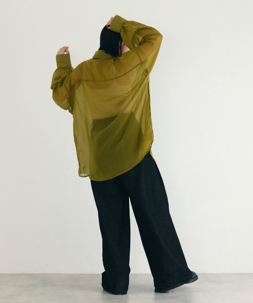 IROHANI(イロハニ)の「シアーオーバーサイズシャツ(シャツ/ブラウス・レディース・グリーン・FREE)」の4枚目の写真