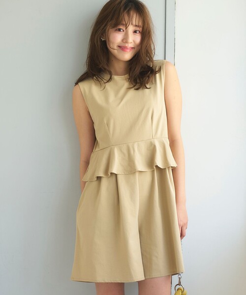 Feroux(フェルゥ)の「ラッシュガードペプラム オールインワン(ワンピース・レディース・ブラック系/ブルー系/ダークブラウン系/ベージュ系・F)」の4枚目の写真