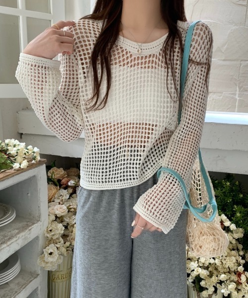 Per sist ence(パーシエンス)の「クロップドメッシュ長袖サマーニット(ニット/セーター・レディース・ホワイト/ブラウン/ブラック・FREE)」の5枚目の写真