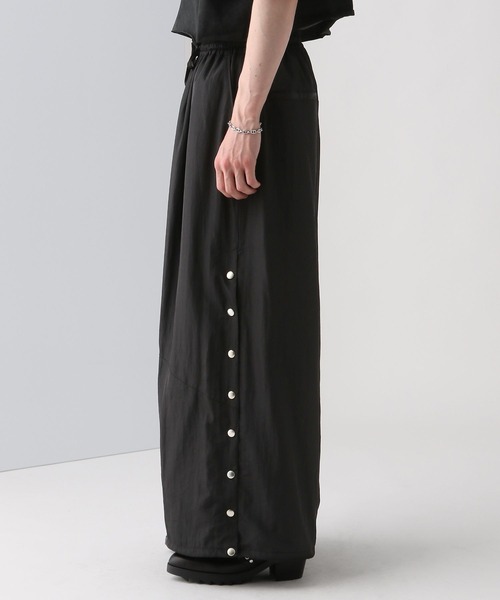 HARE（ハレ）の「【万美＆CHiNPAN×HARE】HAKAMAナイロンパンツ