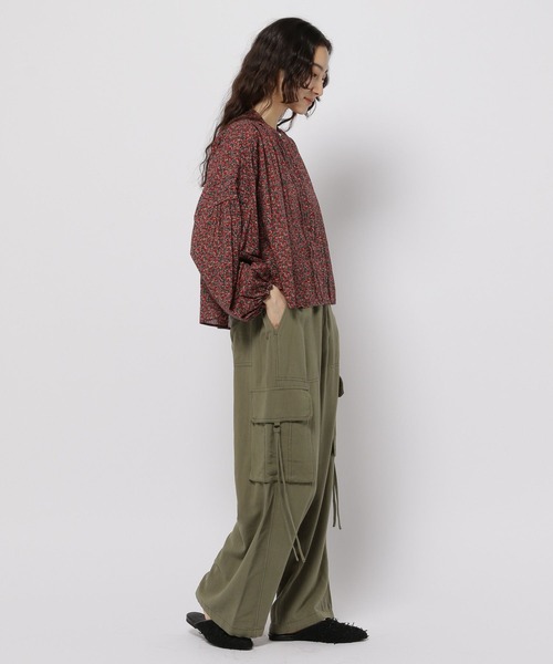 niko and...(ニコアンド)の「プレミアムローンワイドブラウス(シャツ/ブラウス・レディース・レッド/ピンク/クリーム/グレー・FREE)」の10枚目の写真