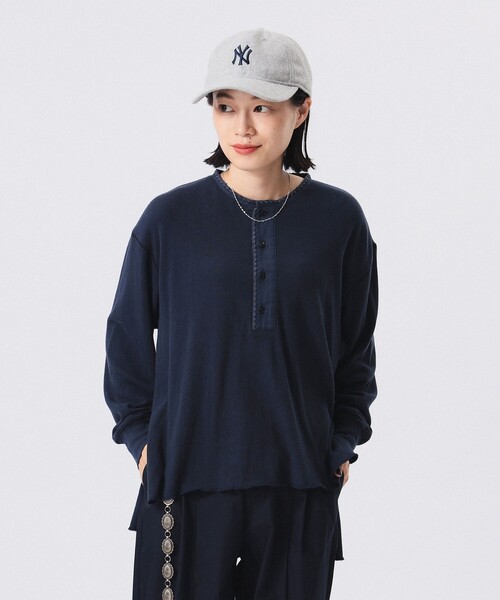 BEAMS BOY（ビームスボーイ）の「トリム ステッチ ヘンリーネック ロングスリーブ カットソー（Tシャツ/カットソー・レディース・ネイビー/ホワイト系その他7/オリーブ・ONE SIZE）」の20枚目の写真