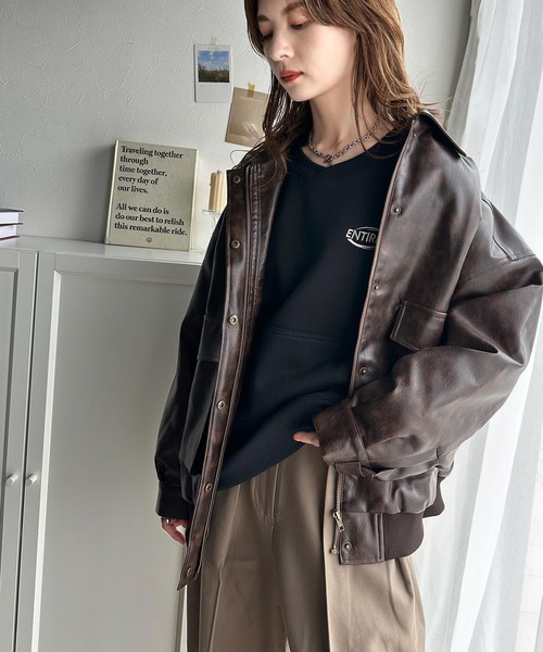 Java（ジャバ）の「《JaVaジャバコラボ》一枚でサマになる。 ワンポイント 胸元 刺繍 裏起毛 ラグラン スウェット（スウェット・レディース・ブラック/スモークピンク/グレイッシュベージュ/オフホワイト/ネイビー/オートミール・LARGE/MEDIUM/SMALL/X-LARGE）」の12枚目の写真