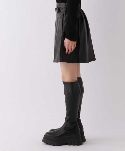 repipi armario（レピピ アルマリオ）の「フェイクレザープリーツスカート（スカート・キッズ・ブラック/グレー系その他・SMALL/MEDIUM/LARGE）」の7枚目の写真