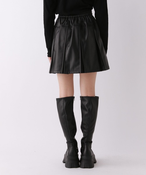 repipi armario（レピピ アルマリオ）の「フェイクレザープリーツスカート（スカート・キッズ・ブラック/グレー系その他・SMALL/MEDIUM/LARGE）」の8枚目の写真