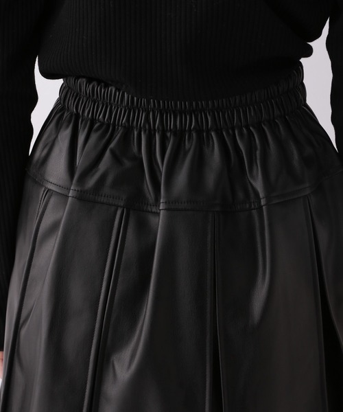 repipi armario（レピピ アルマリオ）の「フェイクレザープリーツスカート（スカート・キッズ・ブラック/グレー系その他・SMALL/MEDIUM/LARGE）」の13枚目の写真