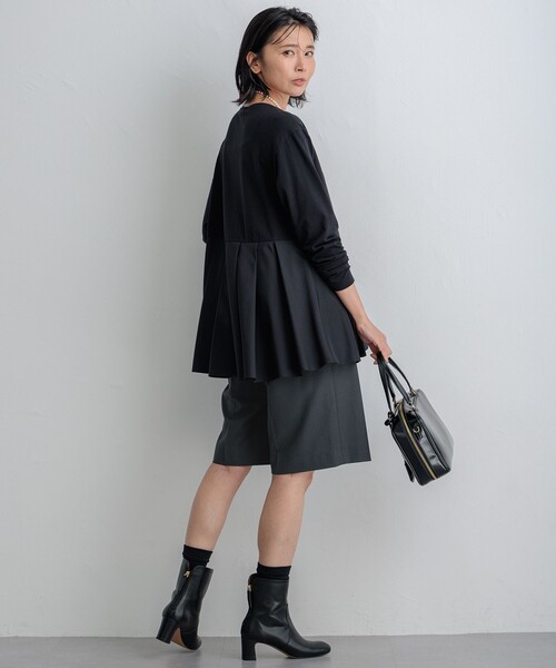 23区 L（ニジュウサンクオオキイサイズ）の「【CLASSY.10月号掲載/洗える】TWマットクロス ハーフパンツ（その他パンツ・レディース・ネイビー系/グレー系・50/48/46/44）」の16枚目の写真