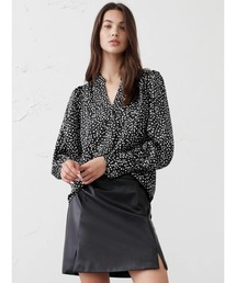 BANANA REPUBLIC FACTORY STORE　　クレープボリュームスリーブブラウス